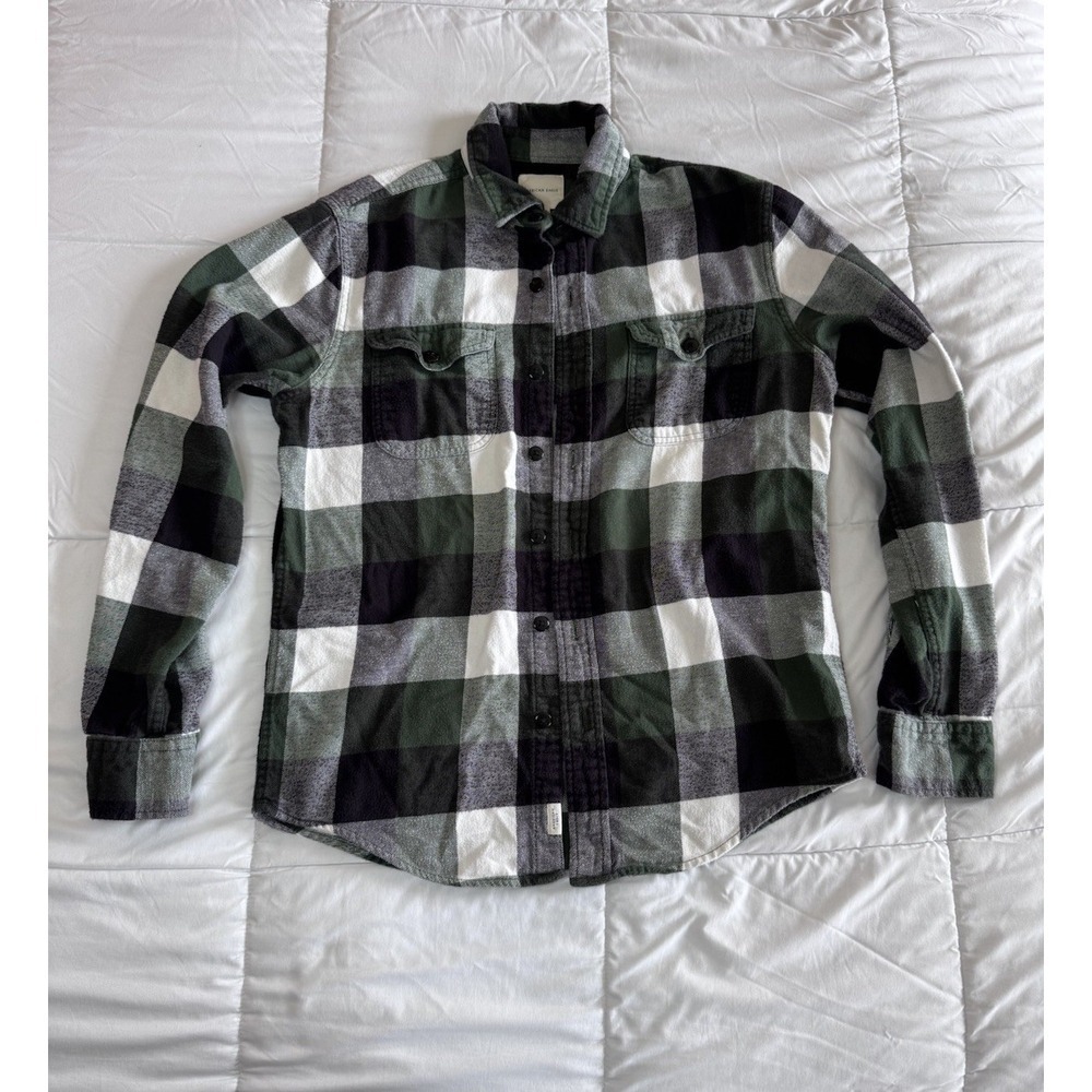 American Eagle Flannel Green Black, White Plaid button down shirt Size Small EUC
